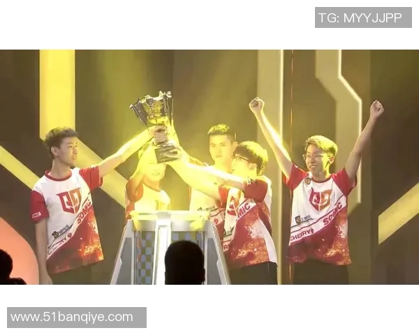 广州羽毛球队在全国团队协作排行榜中荣获第九名展现强大实力与团队精神